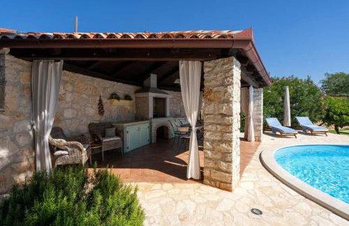 Villa Marianne with heated pool - Foto 15