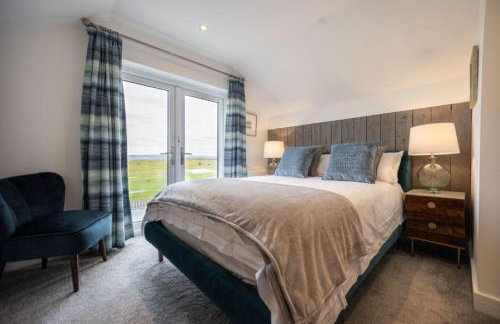 Luxury 4 bed beachside home with coastal views - Foto 30
