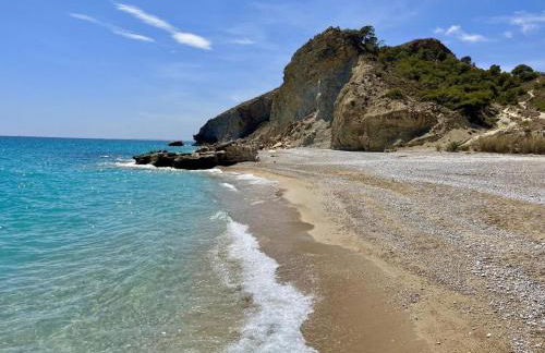 Modern apartment sea view with private jacuzzi - Photo 9