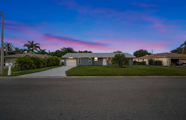 Paradise Haven- Amazing 4BR Oasis With Pool - Foto 55