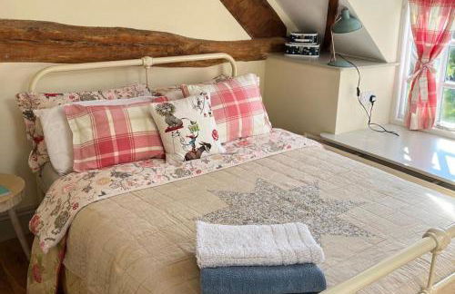 15th Century 6-bed Farmhouse, Sleeps 11, Pets Ok - Foto 85