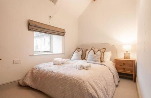 Ollerenshaw Cottage - Photo 10