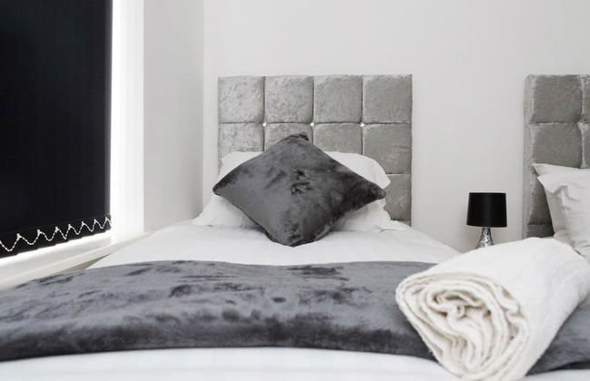 Live in Leeds Grange Apartments - Photo 18