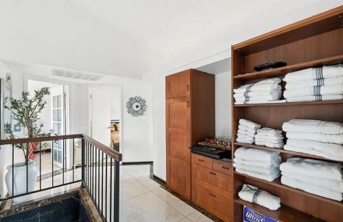 Family Fun 4-bedroom house House with Free Heated Pool & Hot Tub & Game Room & Mini Golf in Chandler - Foto 48