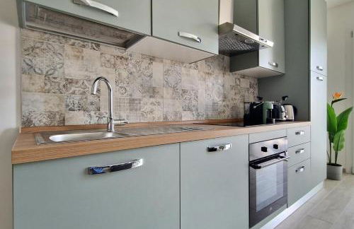 Centro Piazza Wi-Fi AC Balcony Design by WE HOST YOU - Foto 26