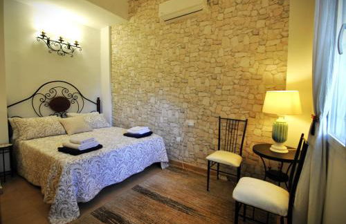 Holiday villa in 10 min from Fuengirola beach with sea views pool BBQ parking WiFi aircon big garden - Photo 19