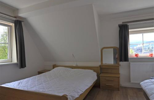 Lovely Group House near Winterberg with Private Sauna, Garden, & Terrace - Photo 54