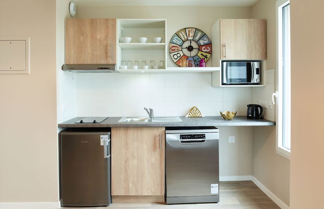 Zenao Appart'hôtels Suresnes - Foto 16