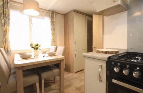 Coopers Beach 3-bed Caravan, Sleeps 8 & Pets Ok - Foto 3