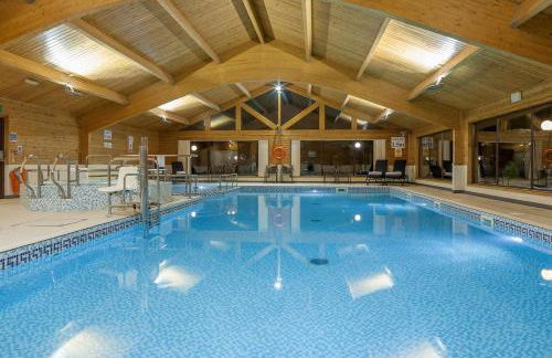 Sandmartin Lodge a lakeshore haven at Pine Lake Resort - Foto 53