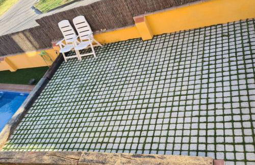 Casa rustica con piscina y jardin - Photo 29