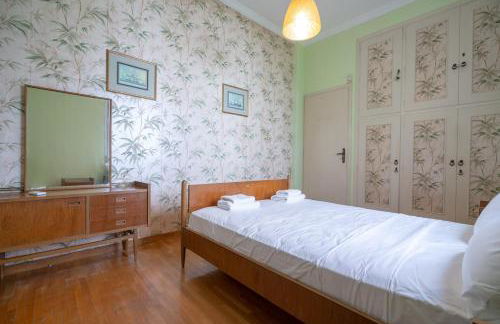 Retro 2-Bdrm House Near Metro in Heraklion by ΜΡS - Foto 39