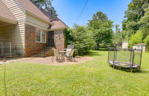 Stay and Play in Memphis Family Home with Yard! - Foto 23