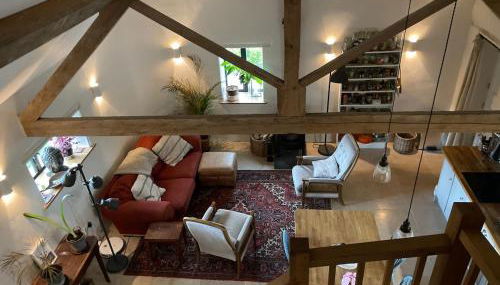 Listed stable conversion - Foto 1