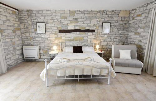 Villa with private pool and garden retreat - Foto 37