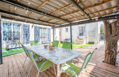 GuestHouse La Costière - logements indépendants - espace piscine jacuzzi - Foto 28