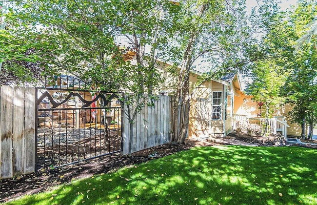 Backyard Oasis Close to Town Fast Wi-fi Quiet - Foto 6