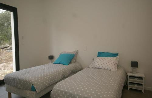 State of the Art Fixtures Villa in Vidauban with Pool - Photo 54