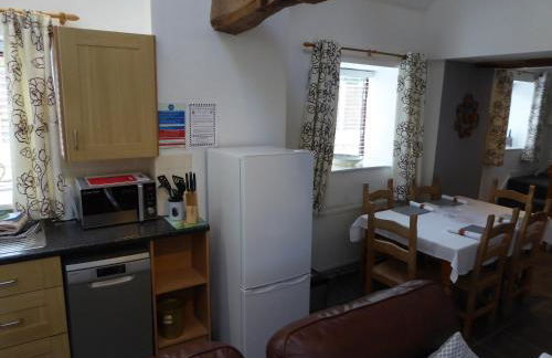 Romeo Cottage - Sleeps 4 - Open Plan Barn - Private Hot Tub & Garden - Foto 50