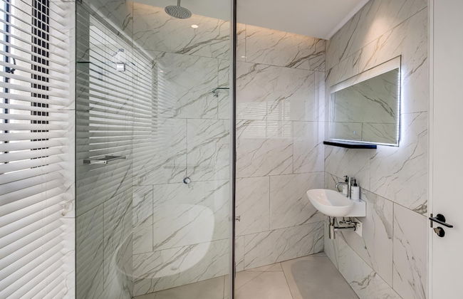 4BR Camps Bay Villa w Pool and Garden Casa Meya - Foto 19