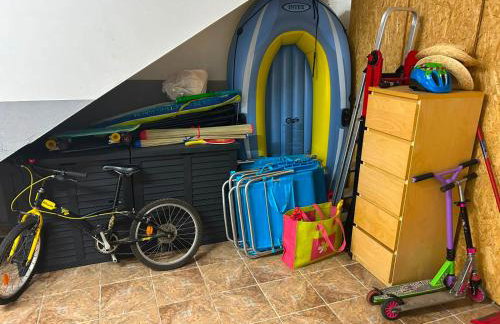 La Mota Beach House with Pool & BBQ - Foto 37