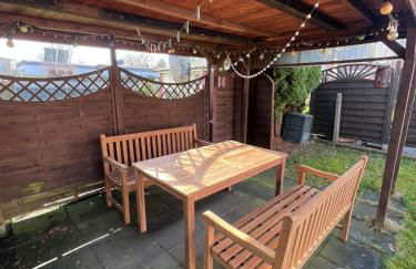 Güden Pearl Bhaven Deck 6 ,Exklusive große Wohnung,Hochwertige Ausstattung,Privatparkplatz & Carport,Großer Garten mit Gartenhaus,Langzeitaufenthalt - Foto 69