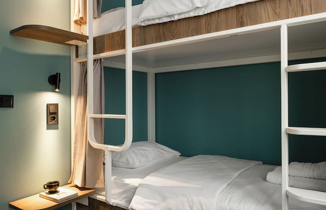 Zeus is Loose Hostel - Photo 37