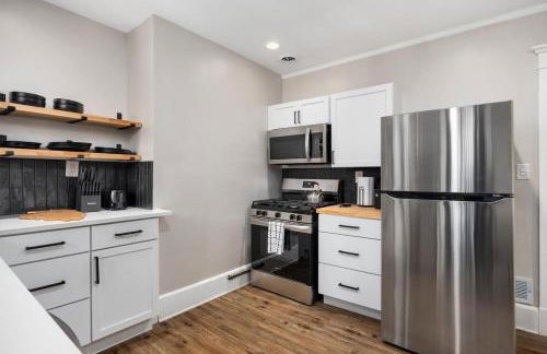 Charming 3BD Home for Long Stays - Foto 10