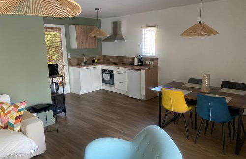 Maison avec piscine et jacuzzi proche de la rivière idéale pour un séjour détente - Photo 10