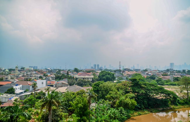 Nice And Warm 1Br At Belmont Residence Puri Apartment - Foto 20