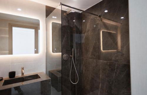 Elysian Boutique Suites - Photo 18