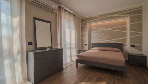 Casa Baratta, Neive, L'Acacia - Borgo storico nelle Langhe - Foto 3, wardrobe