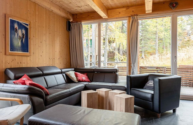 Lavish Chalet With Outdoor hot tub - Foto 17