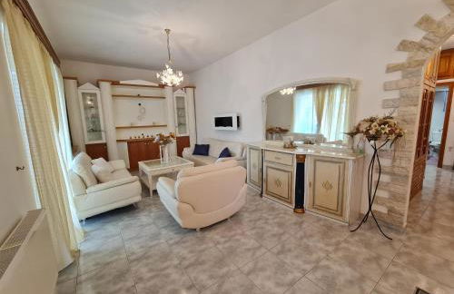 Myrtia Guest House - Photo 29