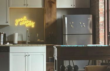 Exposed Elegance - Foto 25