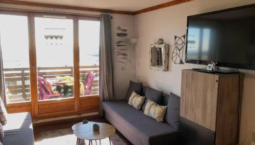 Lama-Gîte-des-Puys T3 Lamadalet, vue sud, terrasse, parking privé - Photo 5