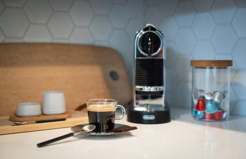 1884 Elegant Home Fire Pit, Tesla Tech, Near DT - Foto 5