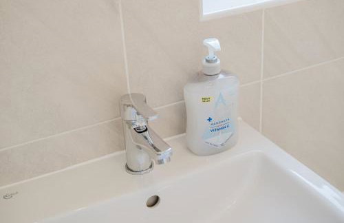 Modern and comfortable 3 bed house - Foto 49