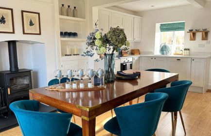 Cottage with log burner and hot tub in shropshire - Foto 9