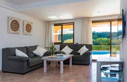 Villa close to Ibiza Town Sleeps 12 - Photo 22