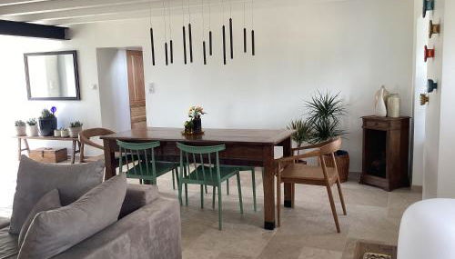 Maison de campagne, 136 M2, 4 pers, grande pièce de vie, 2 chambres, 2 salons, Cantal - Foto 5