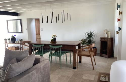 Maison de campagne, 136 M2, 4 pers, grande pièce de vie, 2 chambres, 2 salons, Cantal - Photo 5