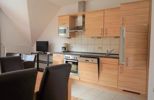 Wohnung 2 Pers 1 Schlafzimmer und Wohnzimmer mit Balkon und Blick auf die Mosel - Foto 3