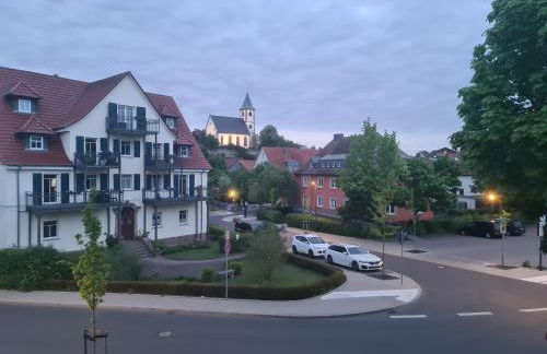 Homefeld Suite - Elegante und moderne Ferienwohnung zentral in Hünfeld bei Fulda mit Küche, kostenlosem Parkplatz und WLAN - Foto 16