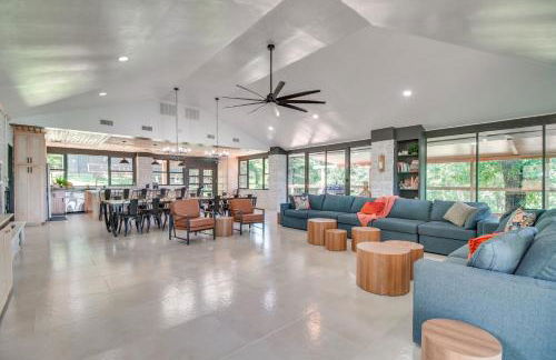 Waterfront StoneHaven at Reed Point with Swim Spa! - Foto 9