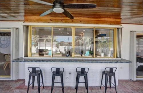 Modern 4 Bedroom -Kosher - Heated Pool - Game Room - Foto 30