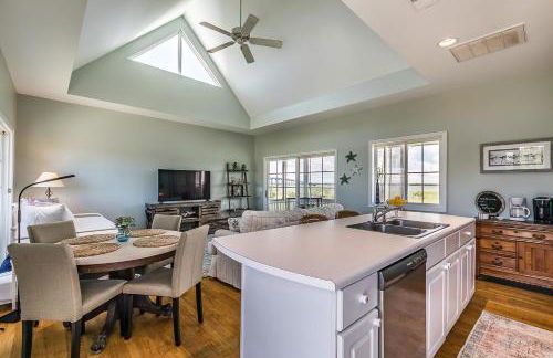 Seaside Bungalow With Million Dollar Views - Foto 13