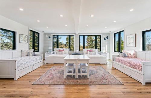 Walk to Lake Arrowhead Village! Home with Lake Views - Foto 30