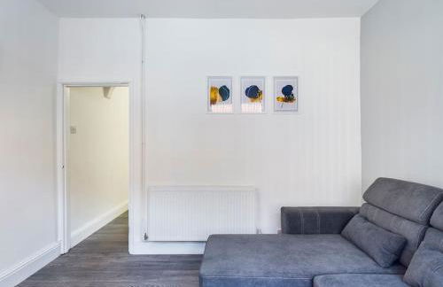 Whitmore House By RMR Accommodations - Newly Refurbed - Modern - Parking - Central - Foto 19