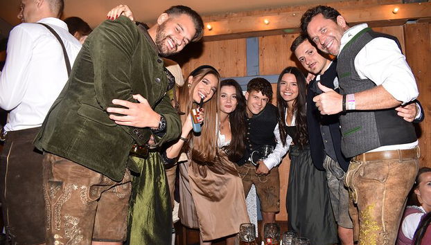 Oktoberfest Tour All in Tischreservierung mit 2 Fahrgeschäften - Foto 2, Schottenhammel